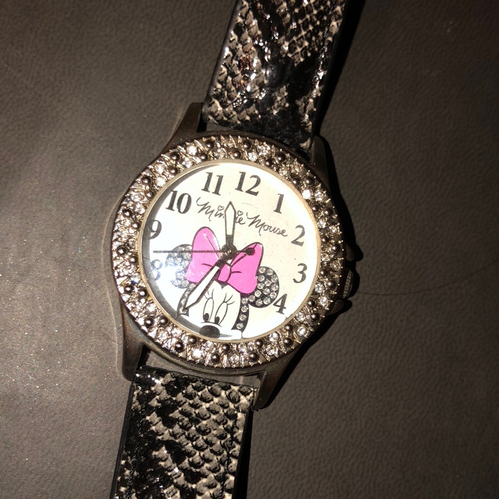 Minnie Mouse Watch.